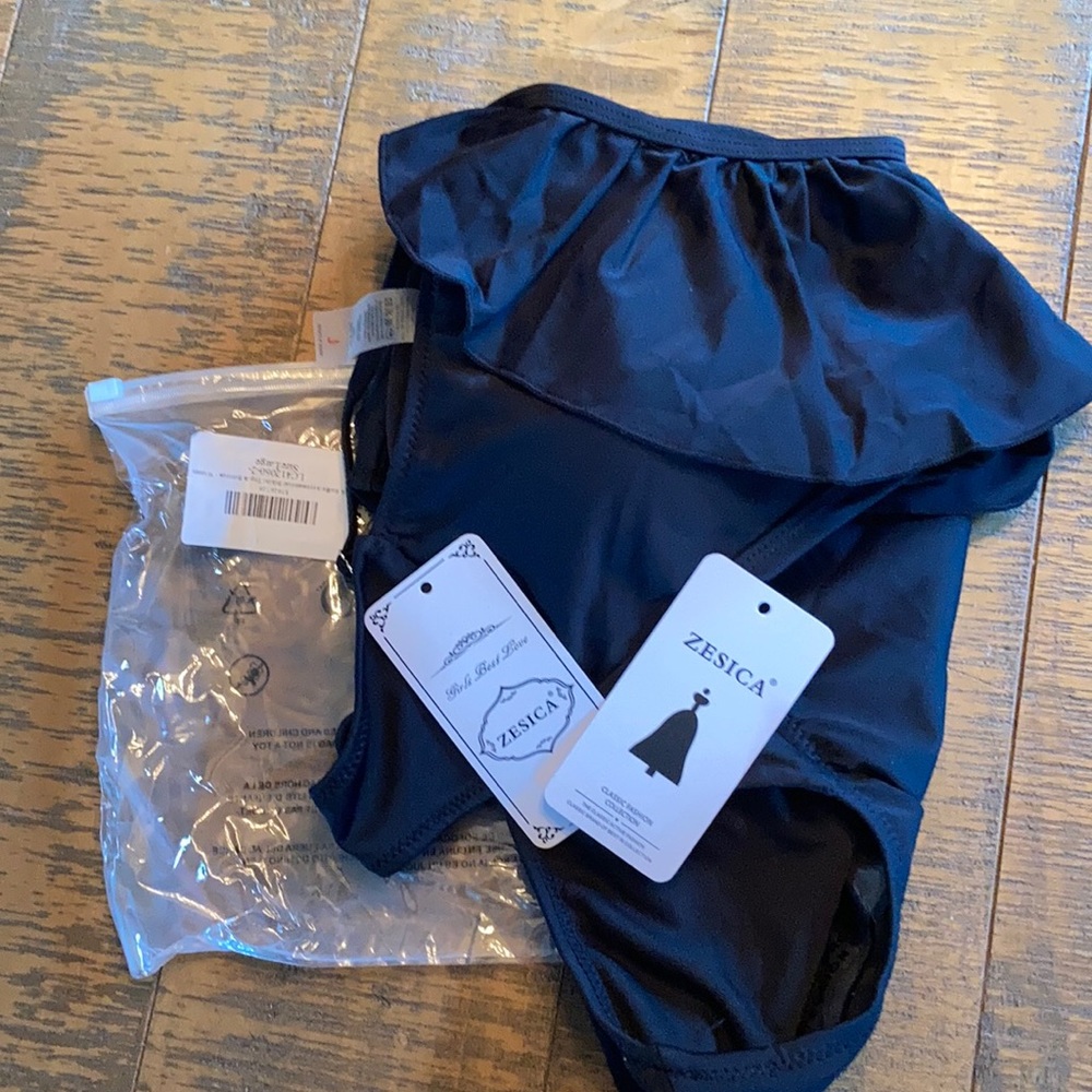 NWT One Shoulder Ruffle Bikini - Picture 6 of 6